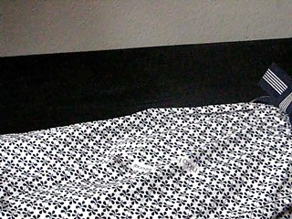 آن را به سرعت به سک۳۰ خفن پایان رسید و با ضربه انگشتان دست بر روی دوربین